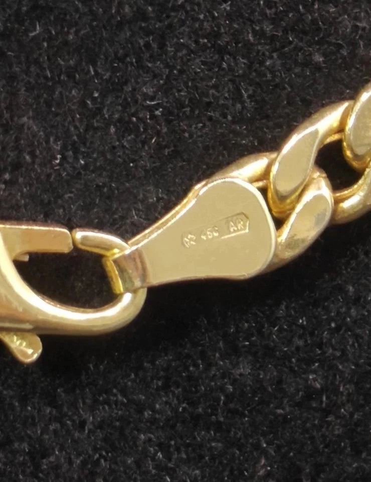 18ct Gold Figaro Necklace 13.3g Lobster Clasp Yellow Postage Available