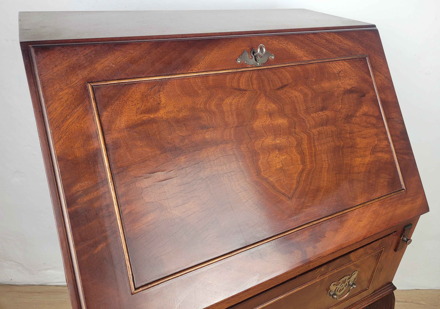 Vintage Ladies Writing Desk 1960s Lock  & Key Drawer Mahogany Delivery Available