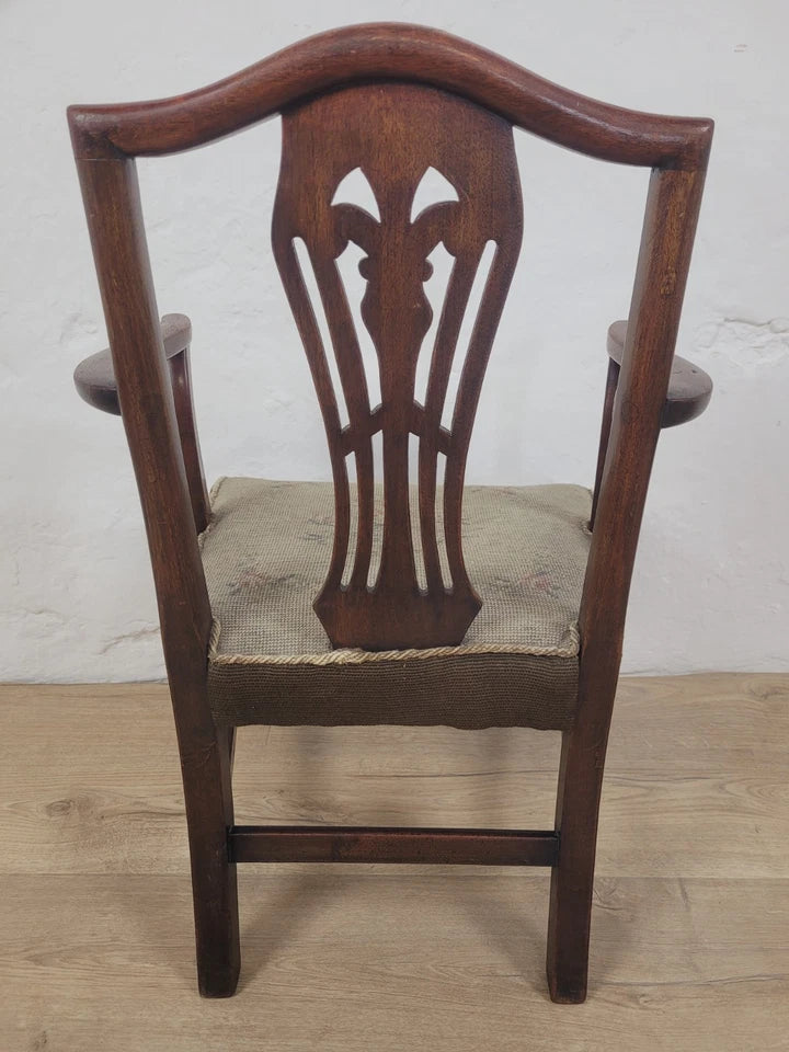 Child's Chair George III Hepplewhite Style Bedroom Carved Postage Available