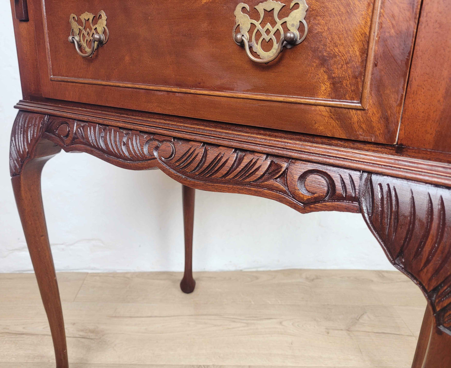 Vintage Ladies Writing Desk 1960s Lock  & Key Drawer Mahogany Delivery Available