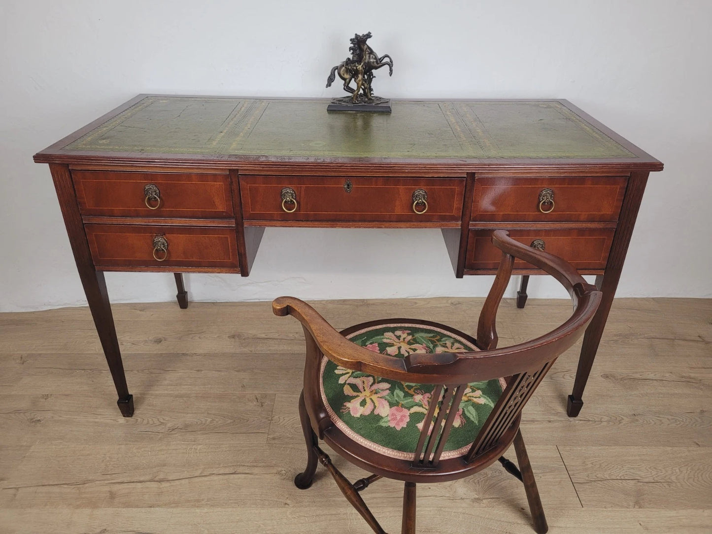 Vintage Writing Desk Leather Mid 20th Century Mahogany Delivery Available