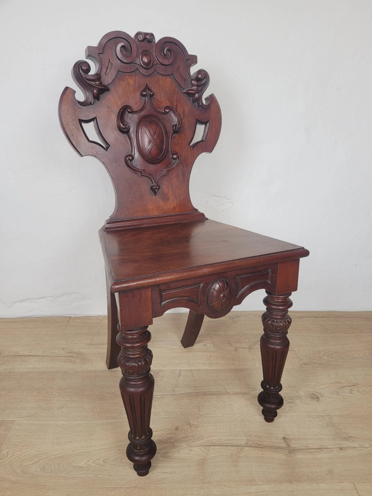 Victorian Hall Chair 19th Century Carved Mahogany Postage Available