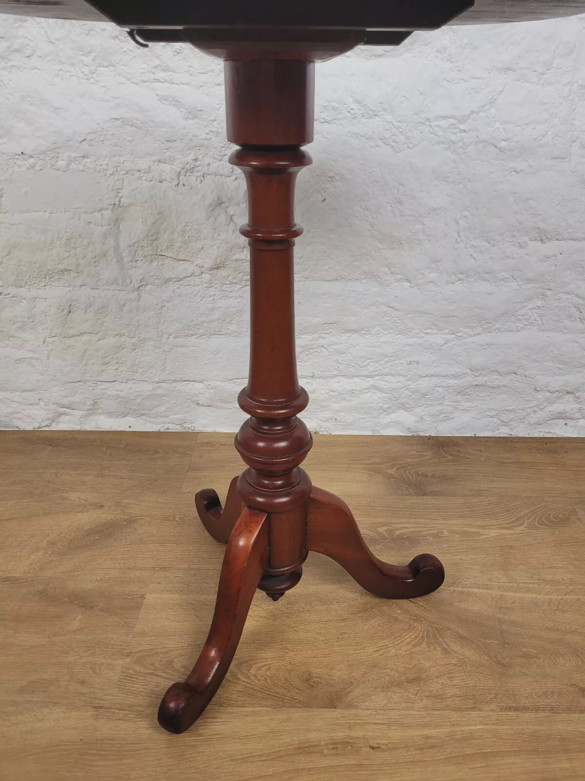 Victorian Tilt Top Table Mahogany English Mahogany Postage Available