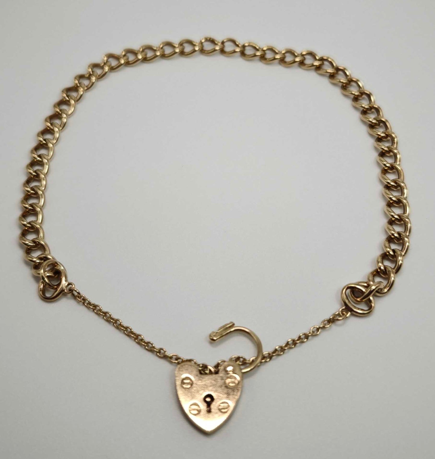 Vintage Padlock Heart Bracelet 9ct Yellow Gold Charm Curb Link 7.8 inches