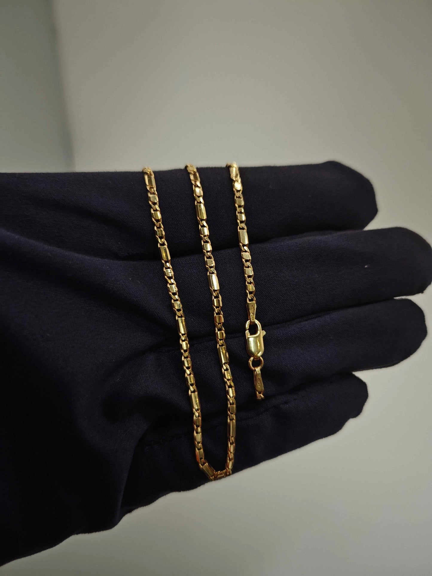 Chain Necklace 9ct Gold Figaro Style Link 16" Yellow Postage Available