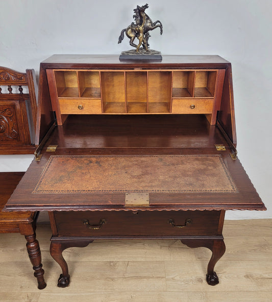 Vintage Writing Bureau Desk Key Lockable Drawers Leather 1930 Delivery Available