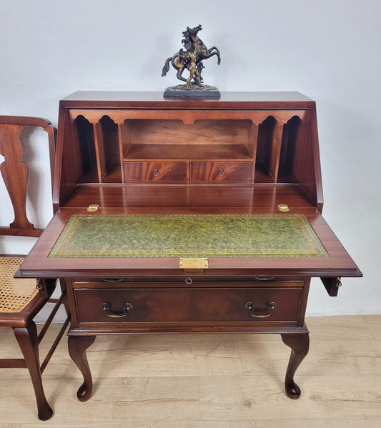 Vintage Writing Desk Bureau Key Lockable Drawers Leather 1950 Delivery Available