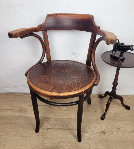 Bistro Cafe Bentwood Armchair Mundus J&J Kohn Antique 1910 Postage Available