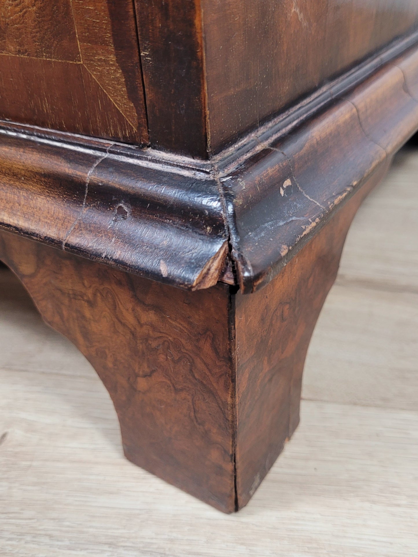Walnut Writing Desk 18th-Century Style Knee Hole Drawers Delivery Available