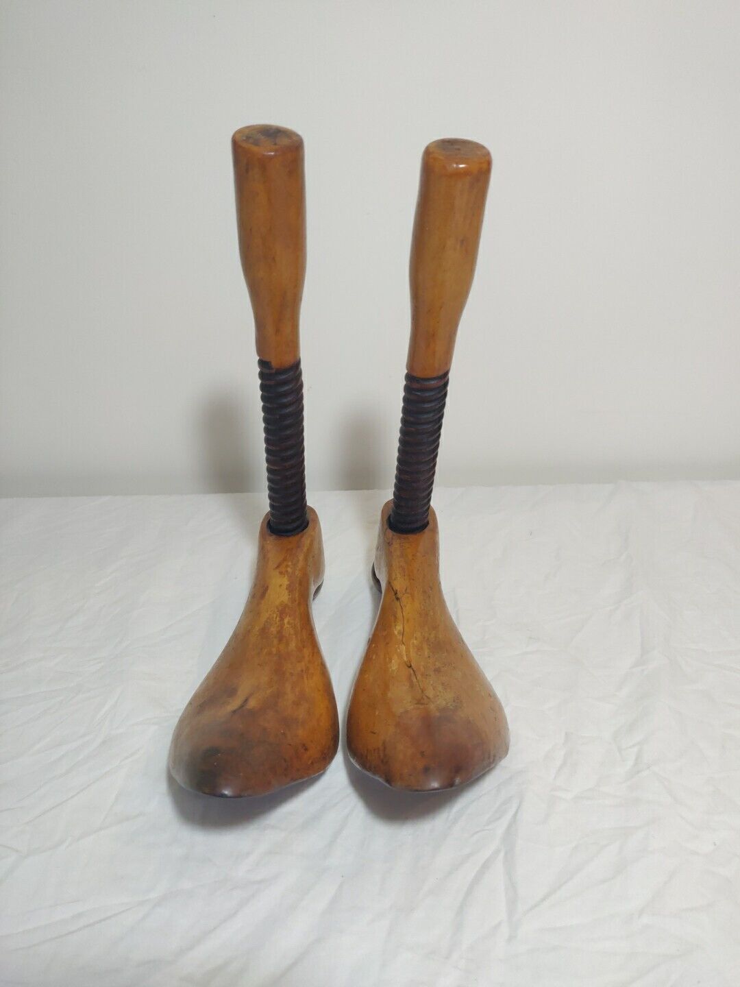 Vintage Turnable Shoe Tree Last Set Original Oak Postage Available