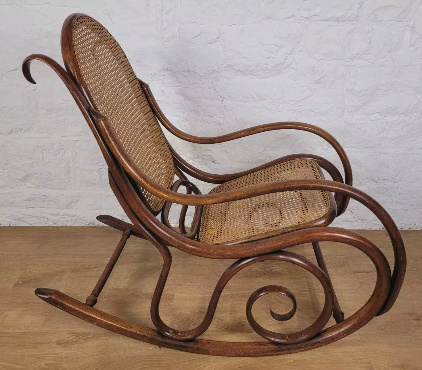 Thonet Rocking Chair Bentwood Original Victorian 19th Century Delivery Available