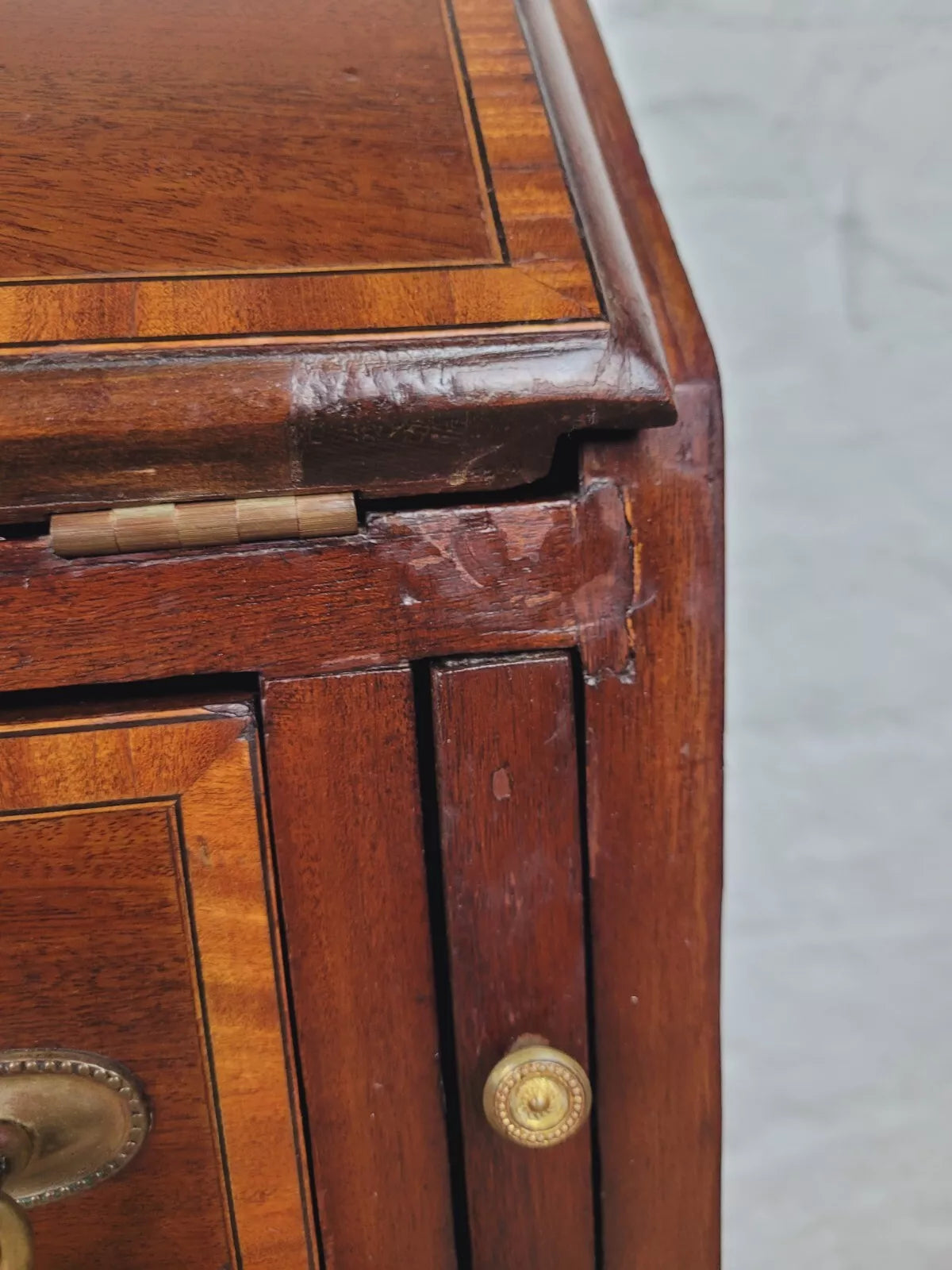 Edwardian Writing Bureau Shell Motif Satinwood Crossbanded Delivery Available