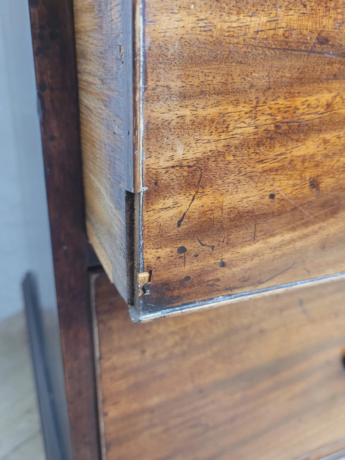 Waring & Gillow Chest of Drawers 2 Over 4 English Regency Delivery Available