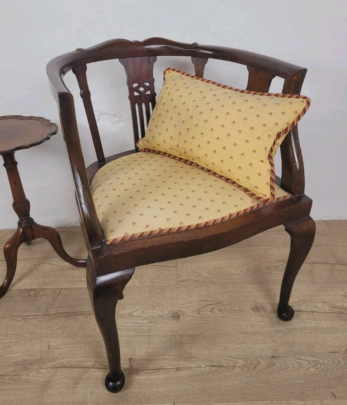 Edwardian Bedroom Elbow Chair Cushion Pierced Back Upholstered Postage Available