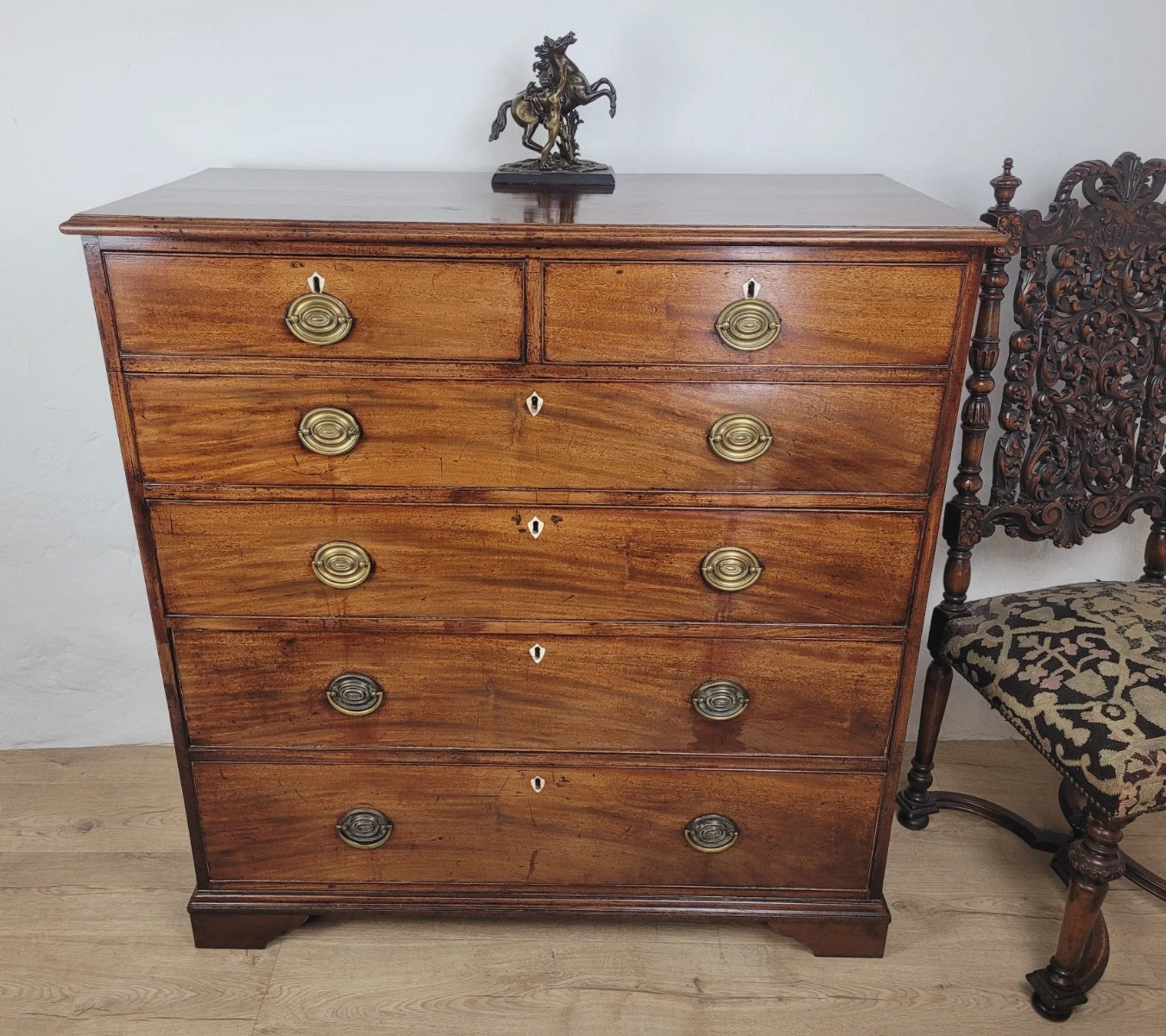 Waring & Gillow Chest of Drawers 2 Over 4 English Regency Delivery Available