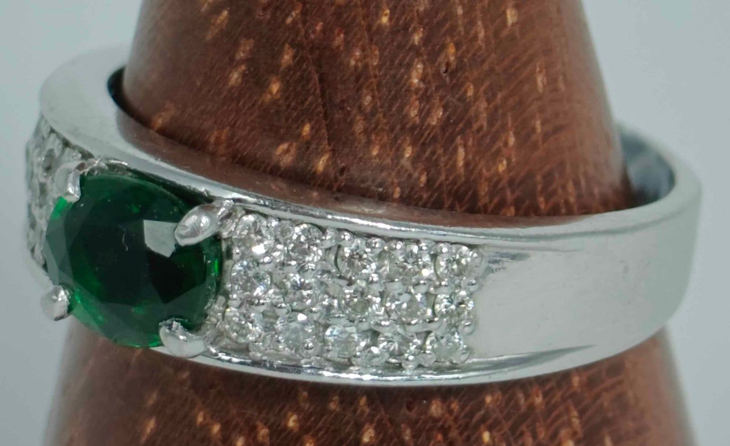 Emerald And Diamond Ring Platinum Hallmarked Jewellery Postage Available