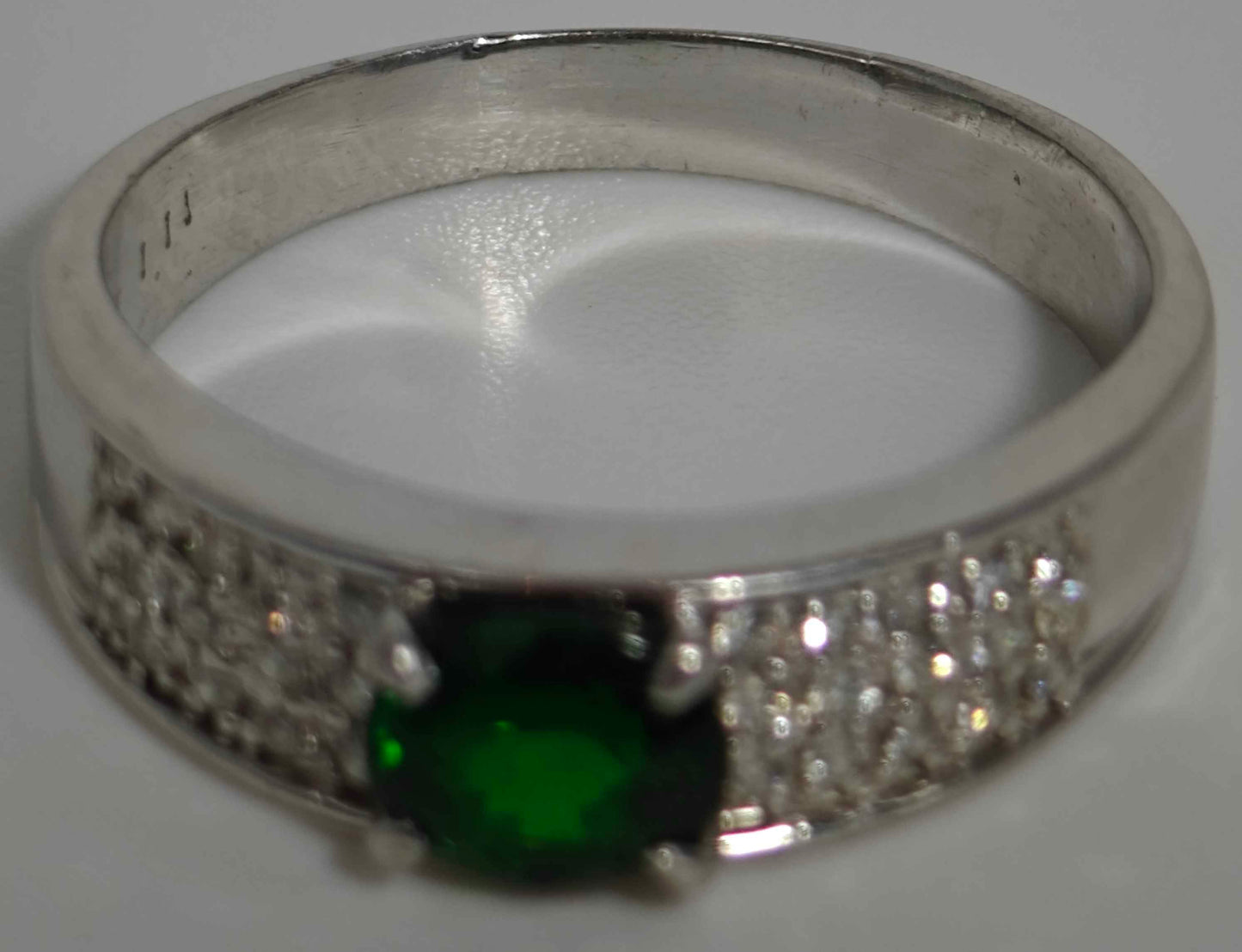 Emerald And Diamond Ring Platinum Hallmarked Jewellery Postage Available