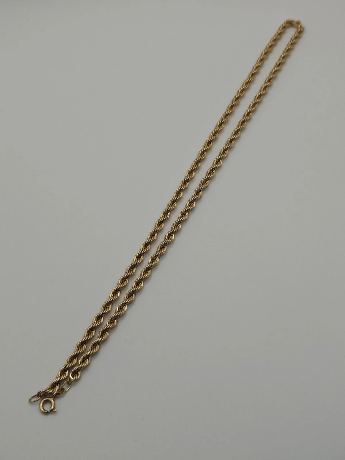18ct Yellow Gold Rope Twist Necklace 18.5" Postage Available