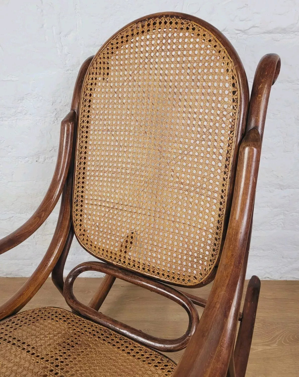 Thonet Rocking Chair Bentwood Original Victorian 19th Century Delivery Available