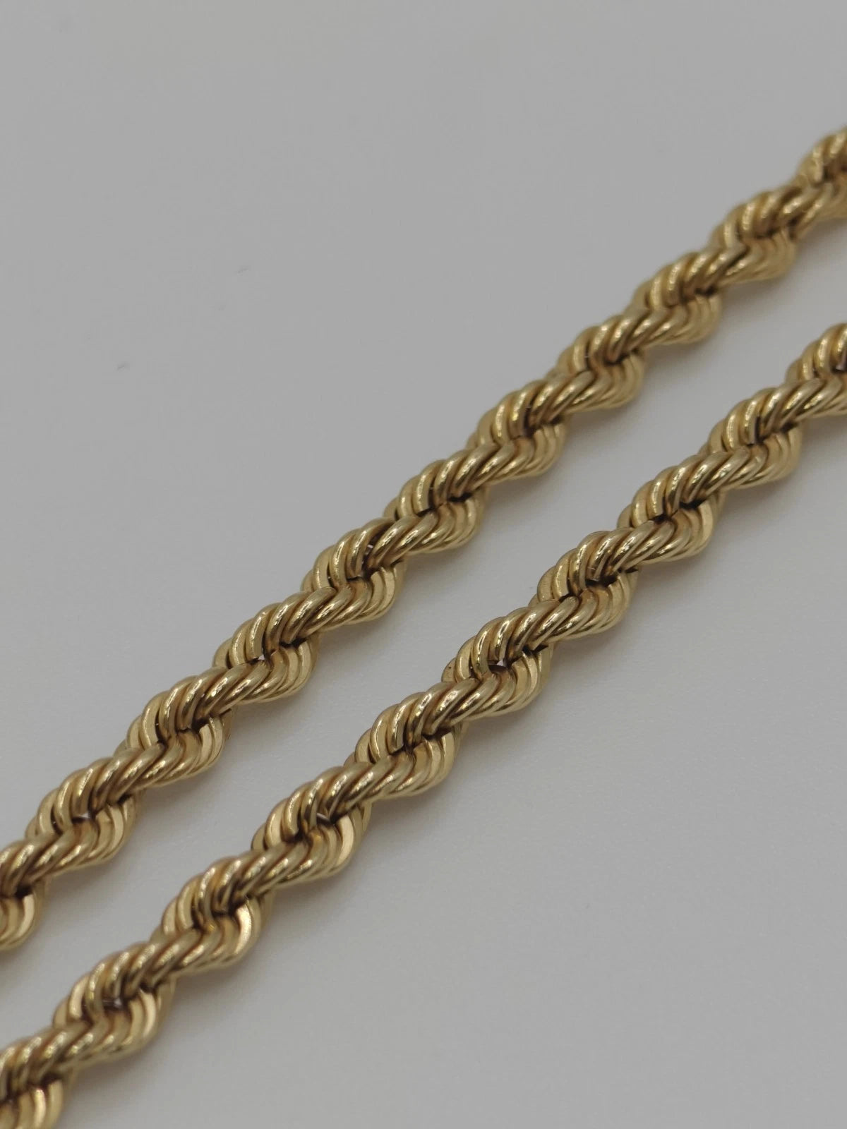 18ct Yellow Gold Rope Twist Necklace 18.5" Postage Available