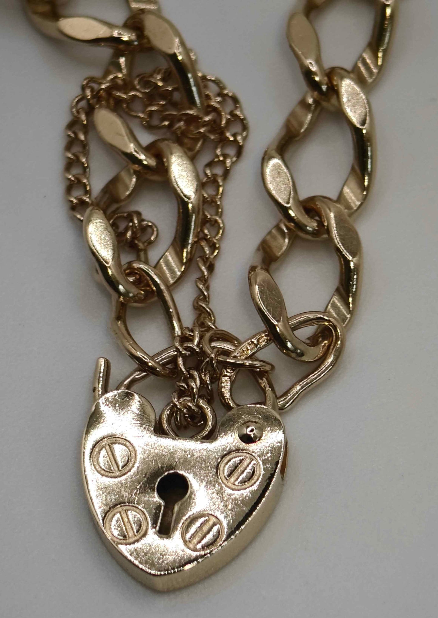 Padlock Heart Bracelet 9ct Gold Curb Link Charm 7.8" Unisex Postage Available