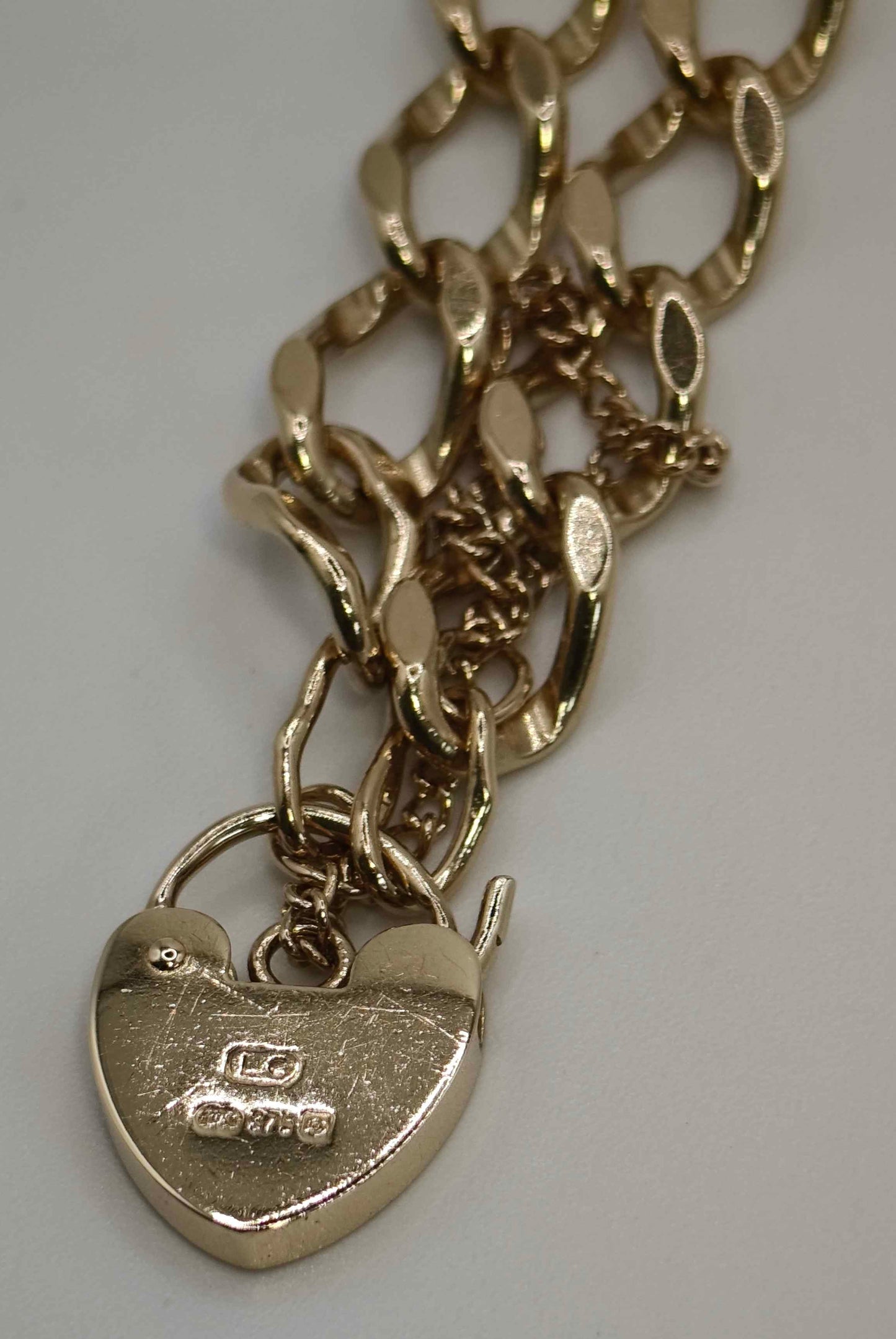 Padlock Heart Bracelet 9ct Gold Curb Link Charm 7.8" Unisex Postage Available