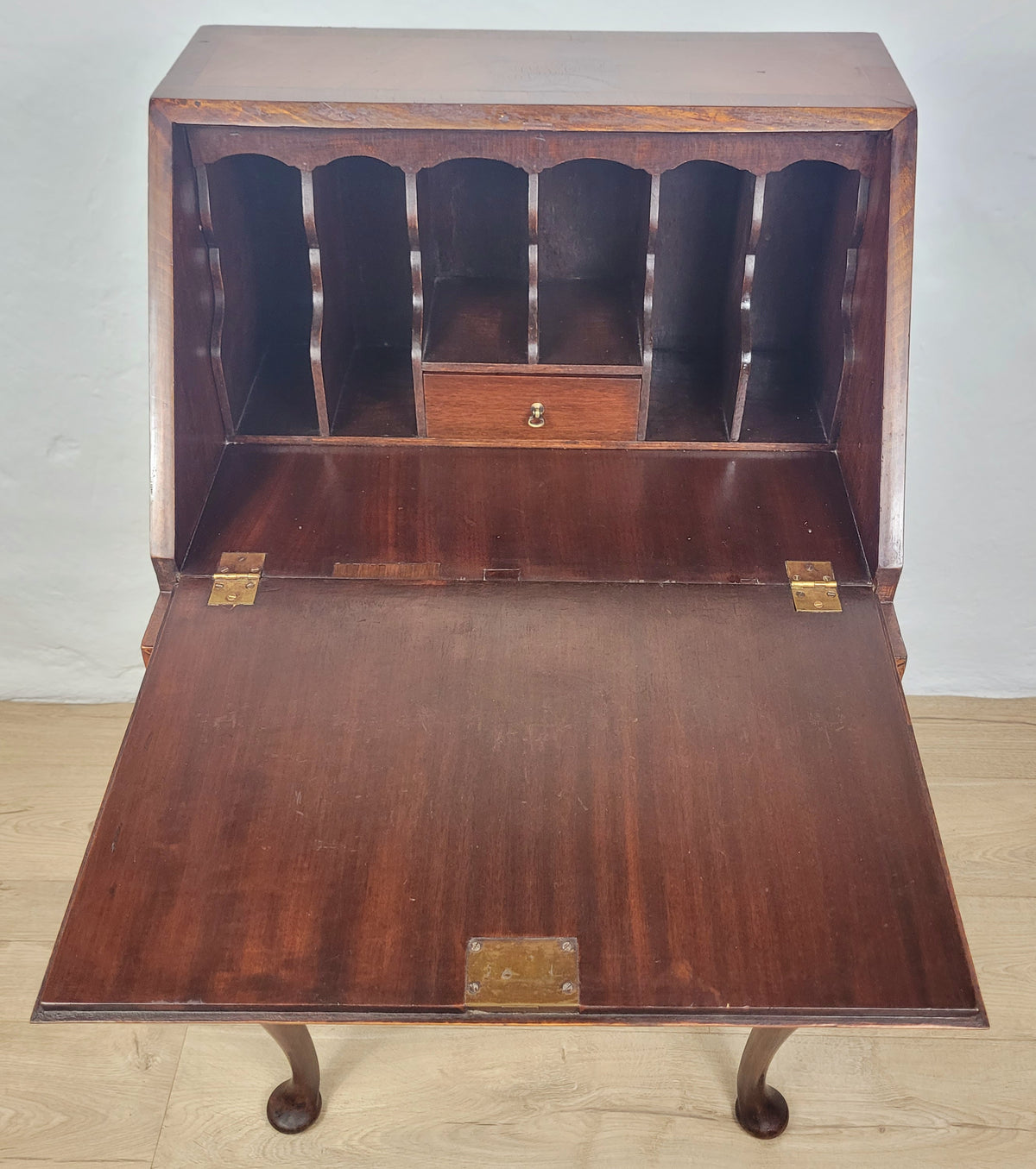 Walnut Writing Desk Bureau Ladies Lock & Key Queen Anne 1920s Delivery Available