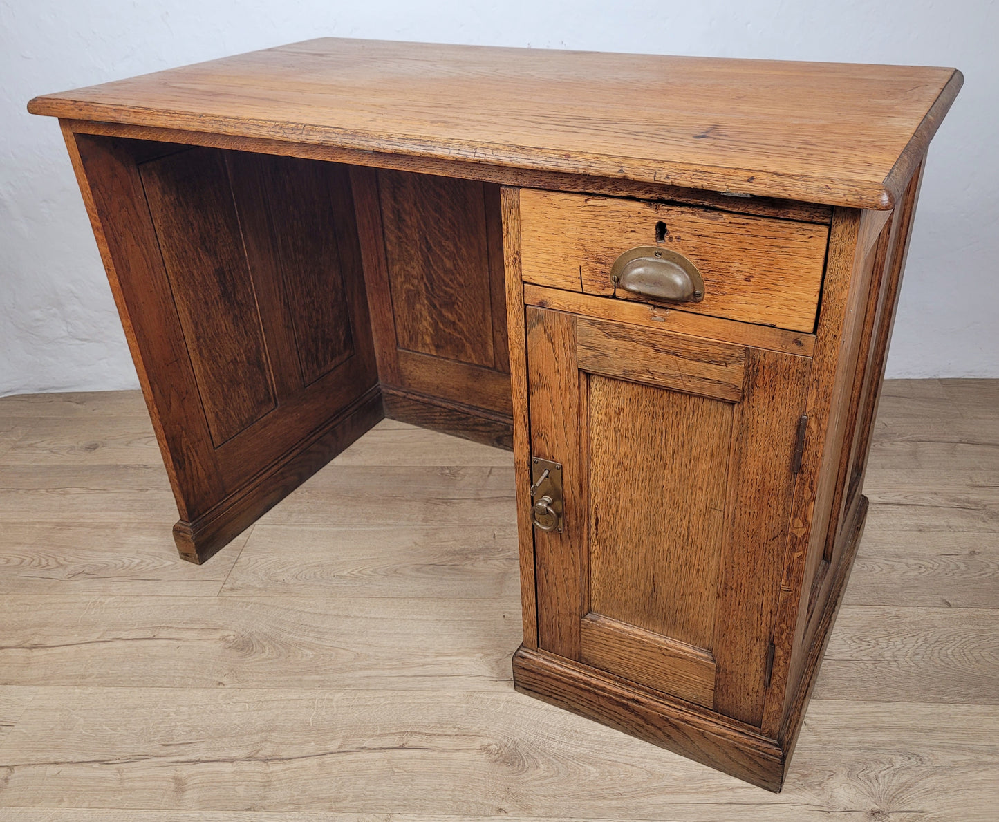 Vintage Single Pedestal Desk 1930s Oak Country Farmhouse Delivery Available
