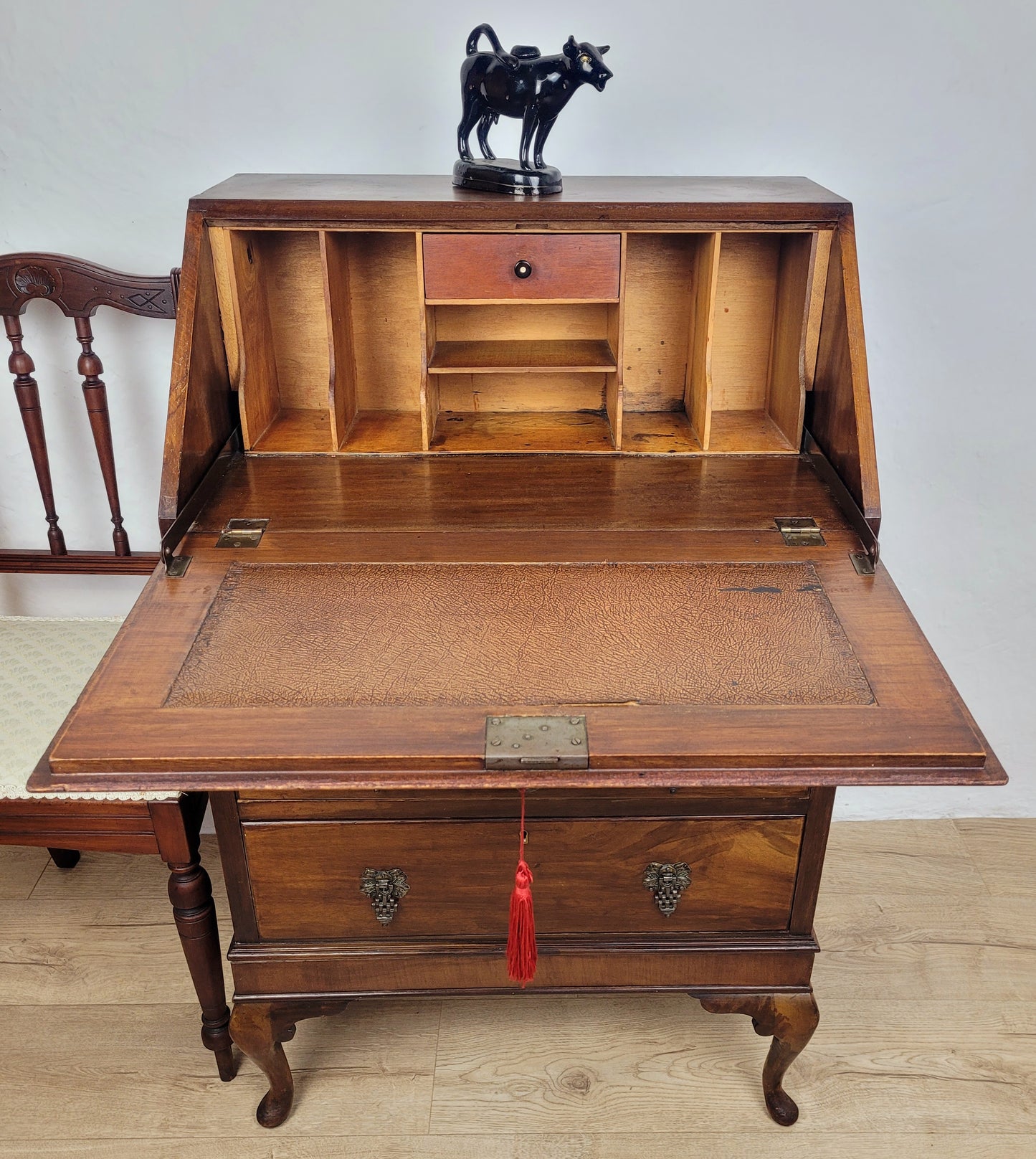 Ladies Writing Bureau Desk Vintage 1950s Lock & Key Mahogany Delivery Available
