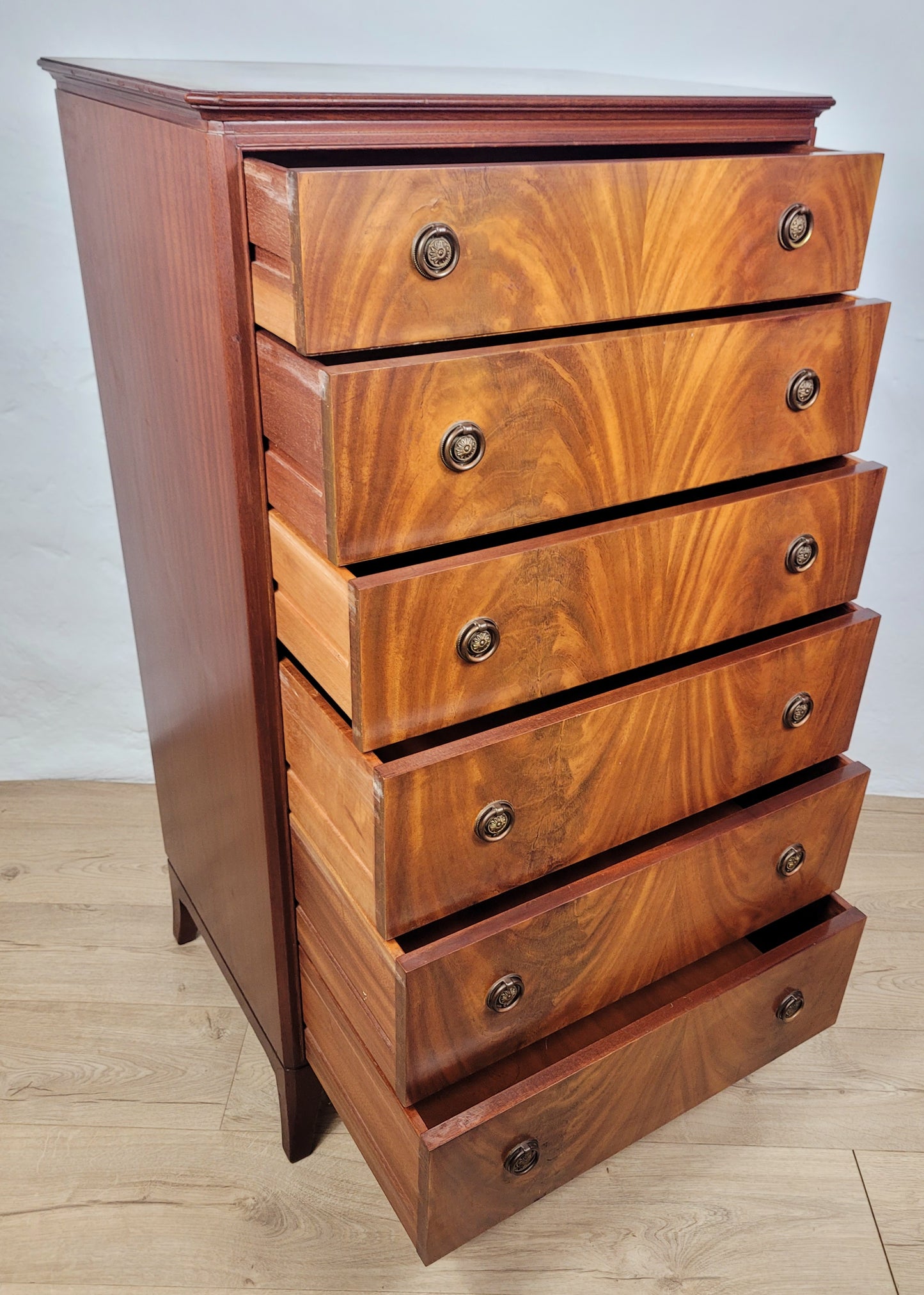 Vintage Chest of Drawers 20th-century Mahogany English 1960s Delivery Available