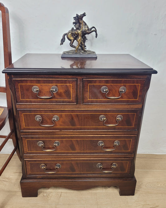 Vintage Chest Of Drawers 5 Bedroom 1950 Mahogany Antique Style Postage Available