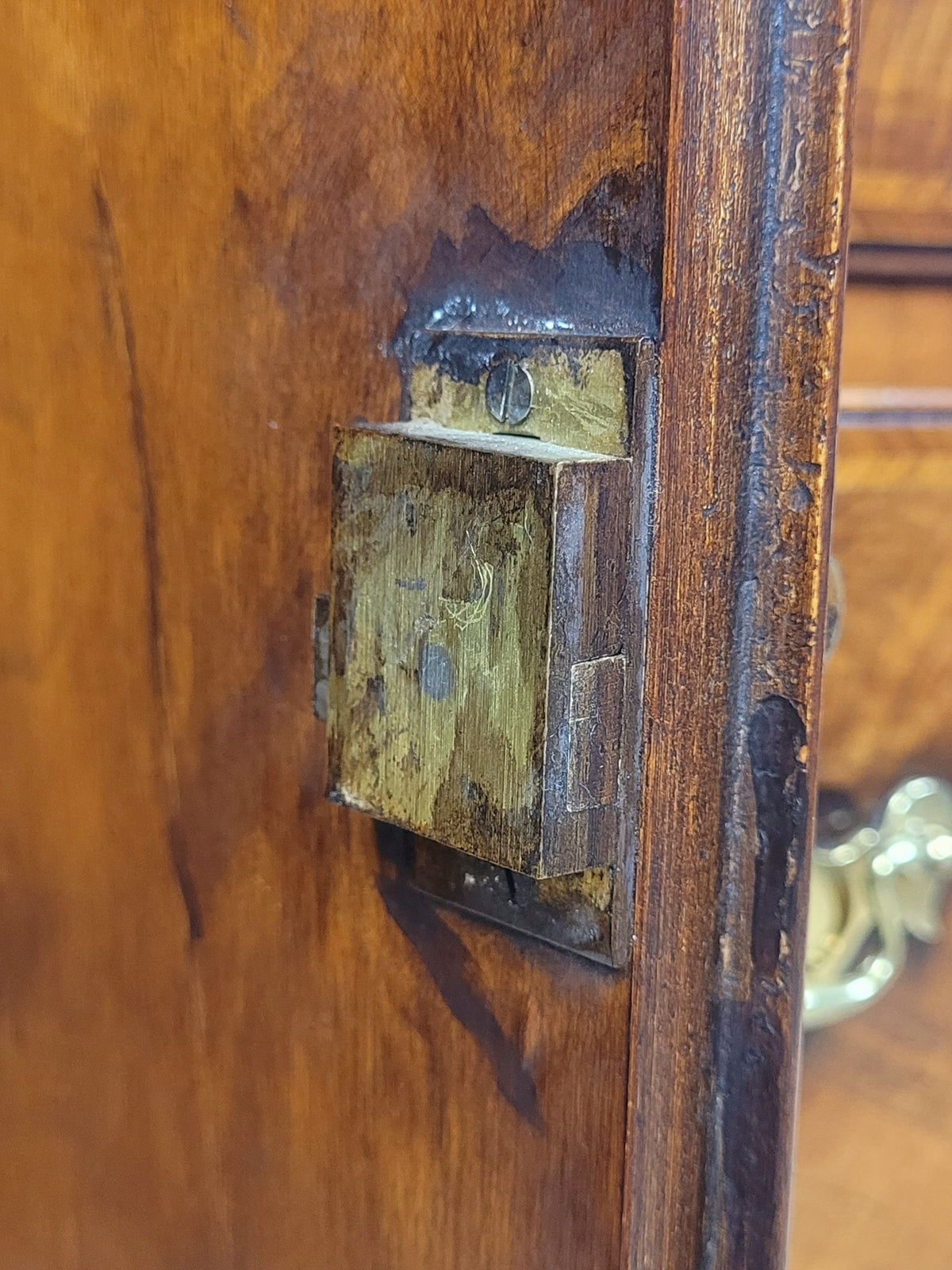 Knee Hole Writing Desk Walnut Key & Lock 18th-Century Style Delivery Available