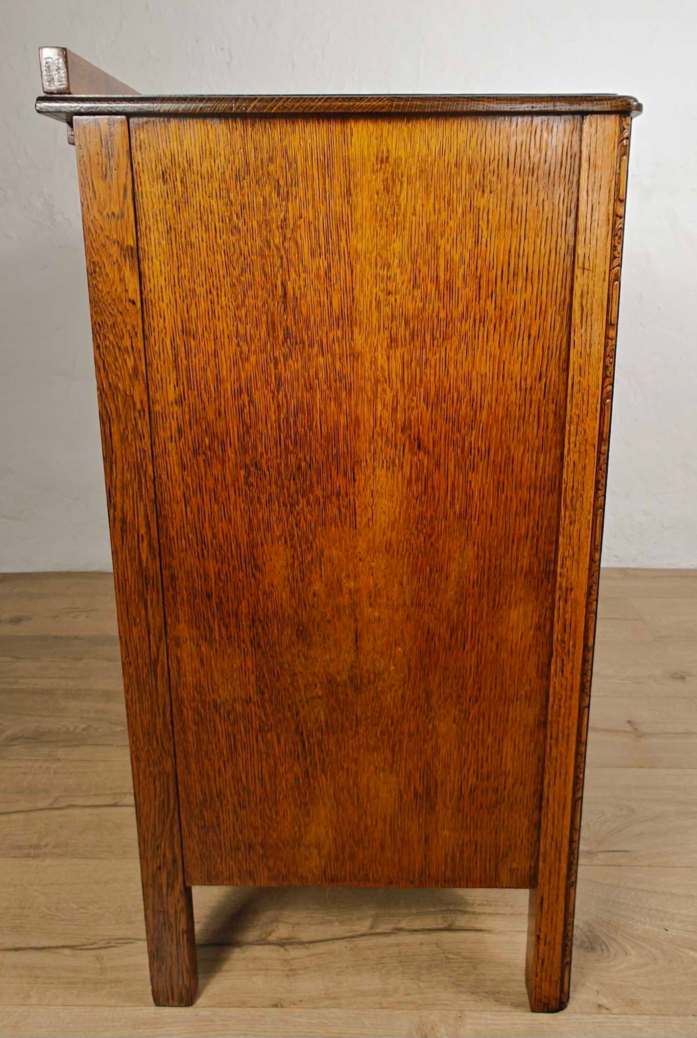 Vintage Chest Of Drawers Oak Carved Vintage 20th-Century Delivery Available