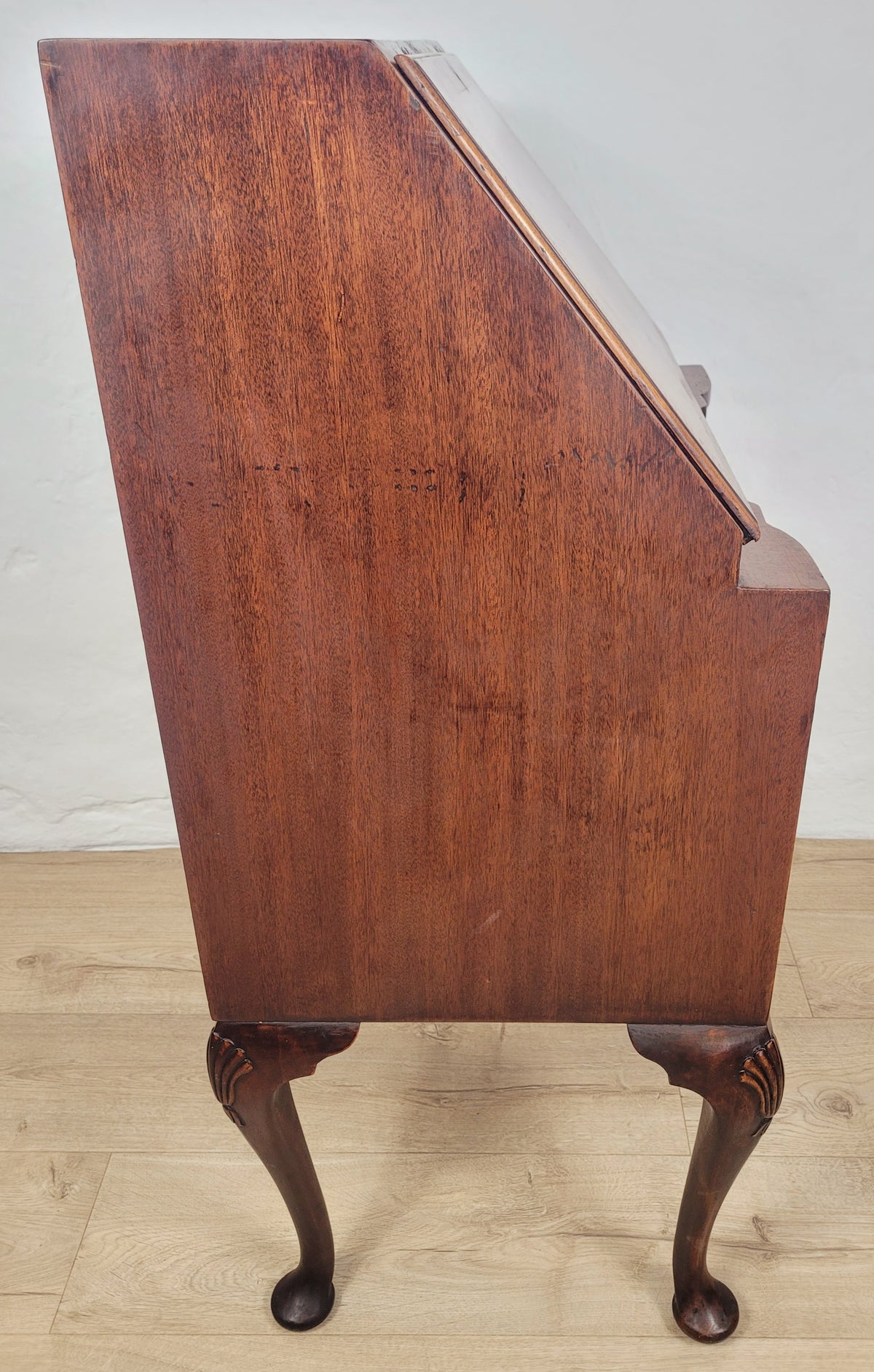 Walnut Writing Desk Bureau Ladies Lock & Key Queen Anne 1920s Delivery Available