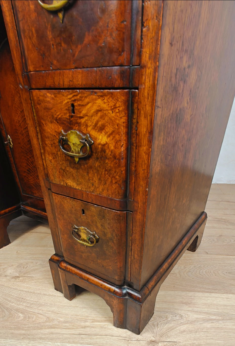 Knee Hole Writing Desk Walnut Key & Lock 18th-Century Style Delivery Available