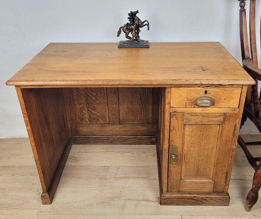 Vintage Single Pedestal Desk 1930s Oak Country Farmhouse Delivery Available