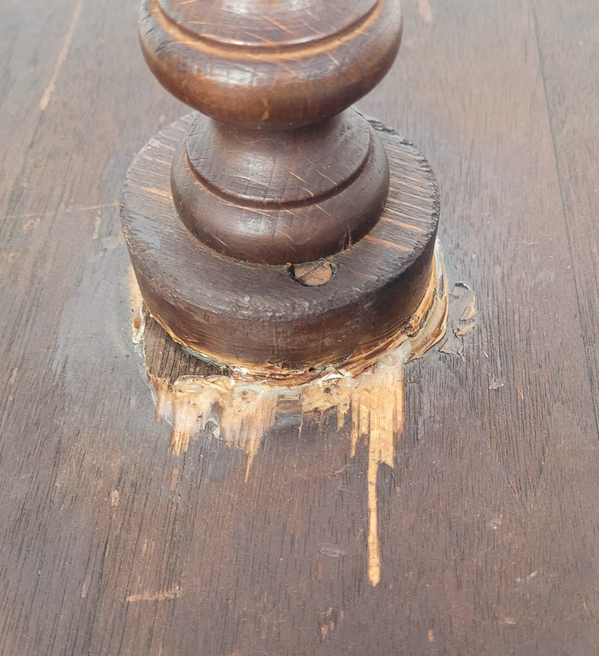 Victorian Wine Tripod Table Walnut Piecrust Scalloped Edge Postage Available