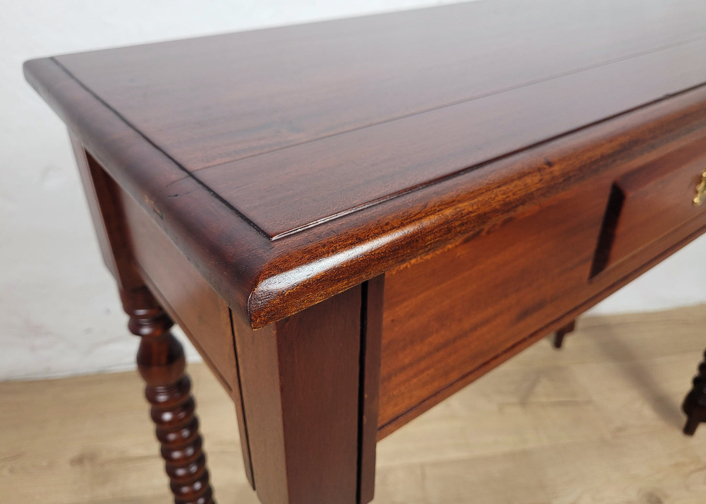 Reproduction Side Table Mahogany Vintage Mid 20th-Century Delivery Available