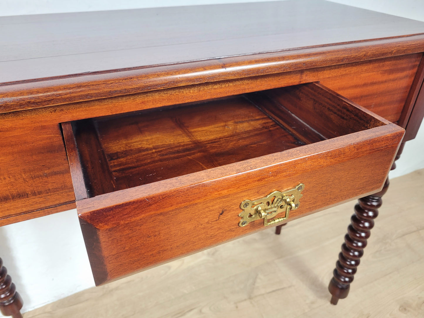 Reproduction Side Table Mahogany Vintage Mid 20th-Century Delivery Available