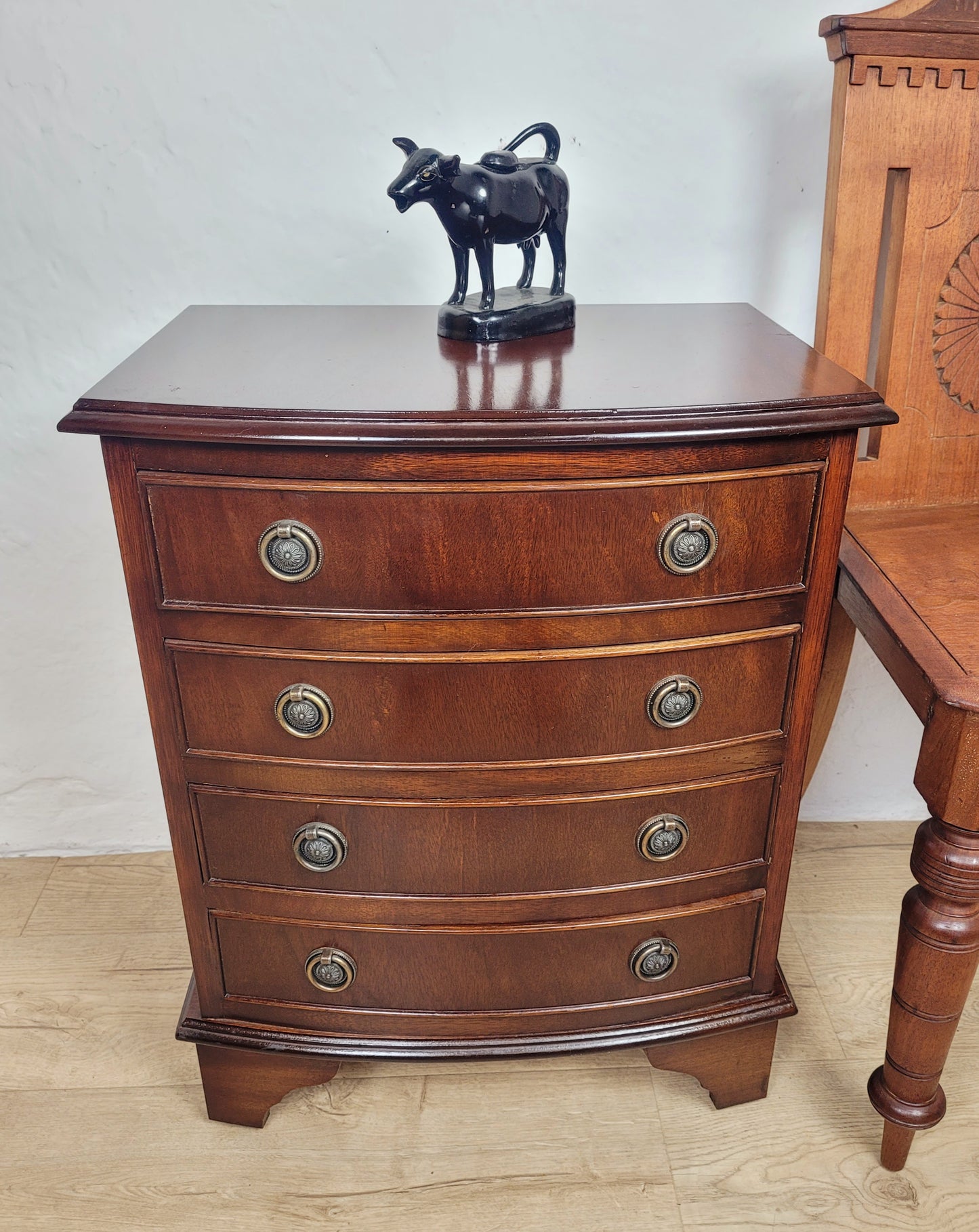 Vintage Chest Of 4 Drawers Bedroom 1950 Mahogany Antique Style Postage Available