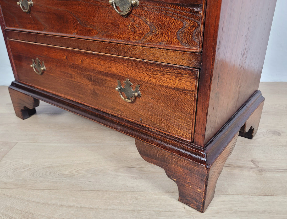 Vintage Chest Of Drawers Bedroom Mahogany 20th Century English Postage Available