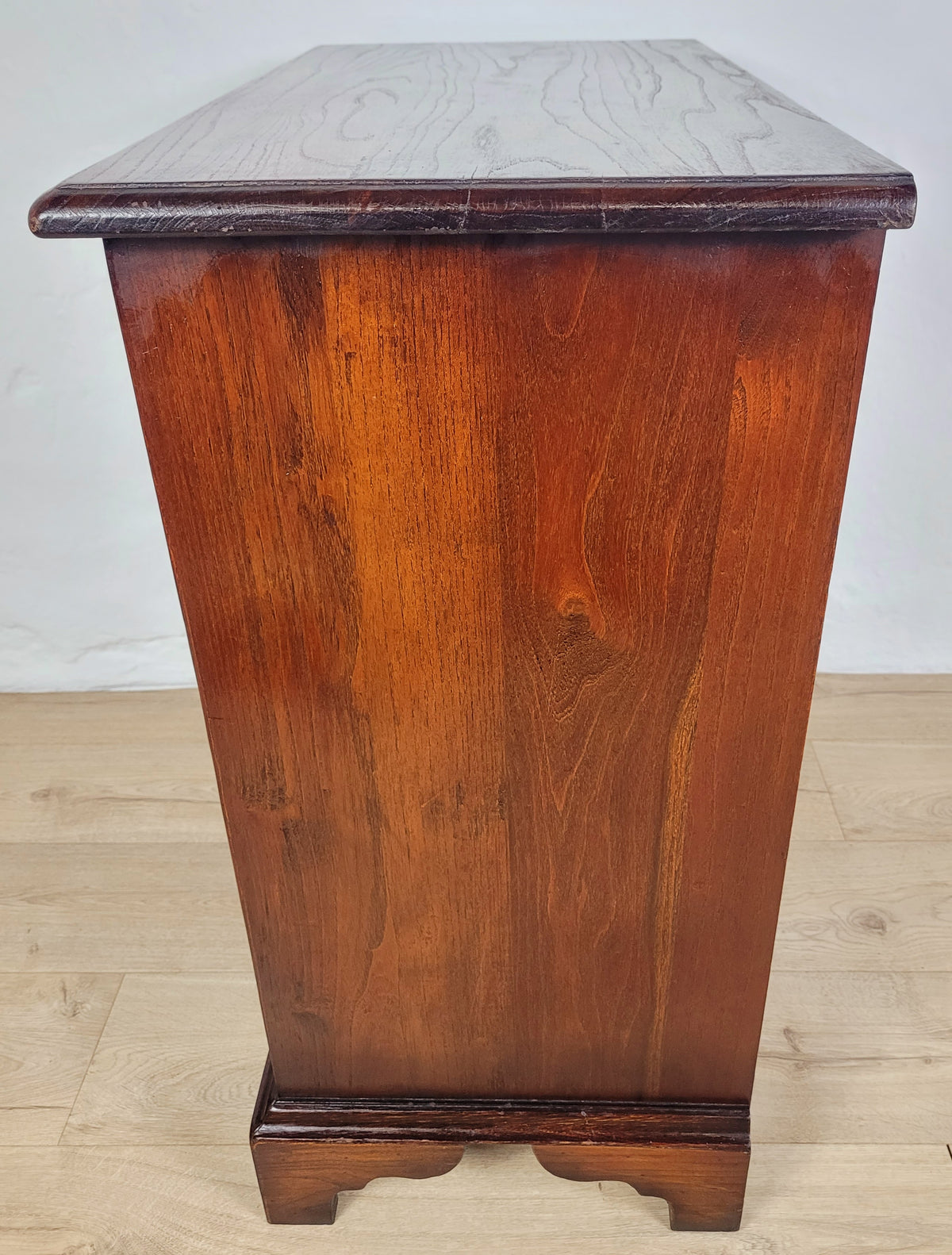 Vintage Chest Of Drawers Bedroom Mahogany 20th Century English Postage Available