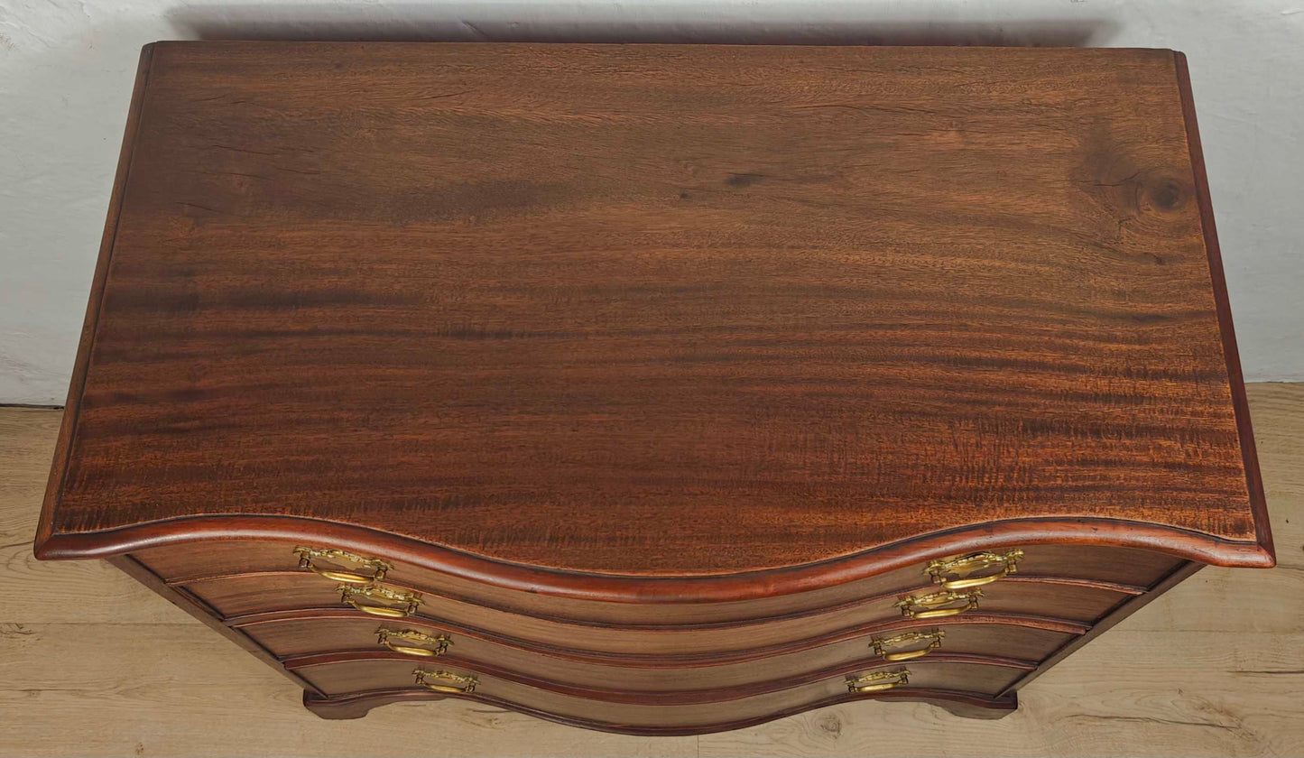 Serpentine Chest of Drawers 4 Georgian 18thC Mahogany English Delivery Available