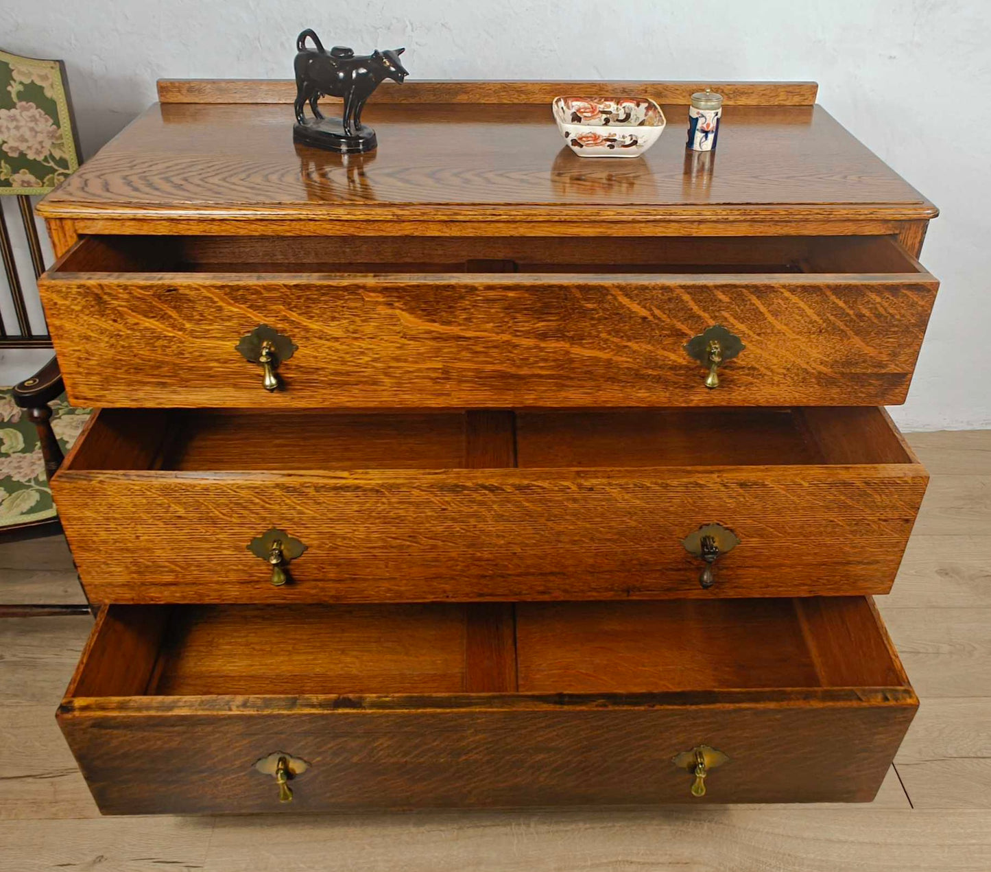 Vintage Chest Of Drawers Oak Carved Vintage 20th-Century Delivery Available