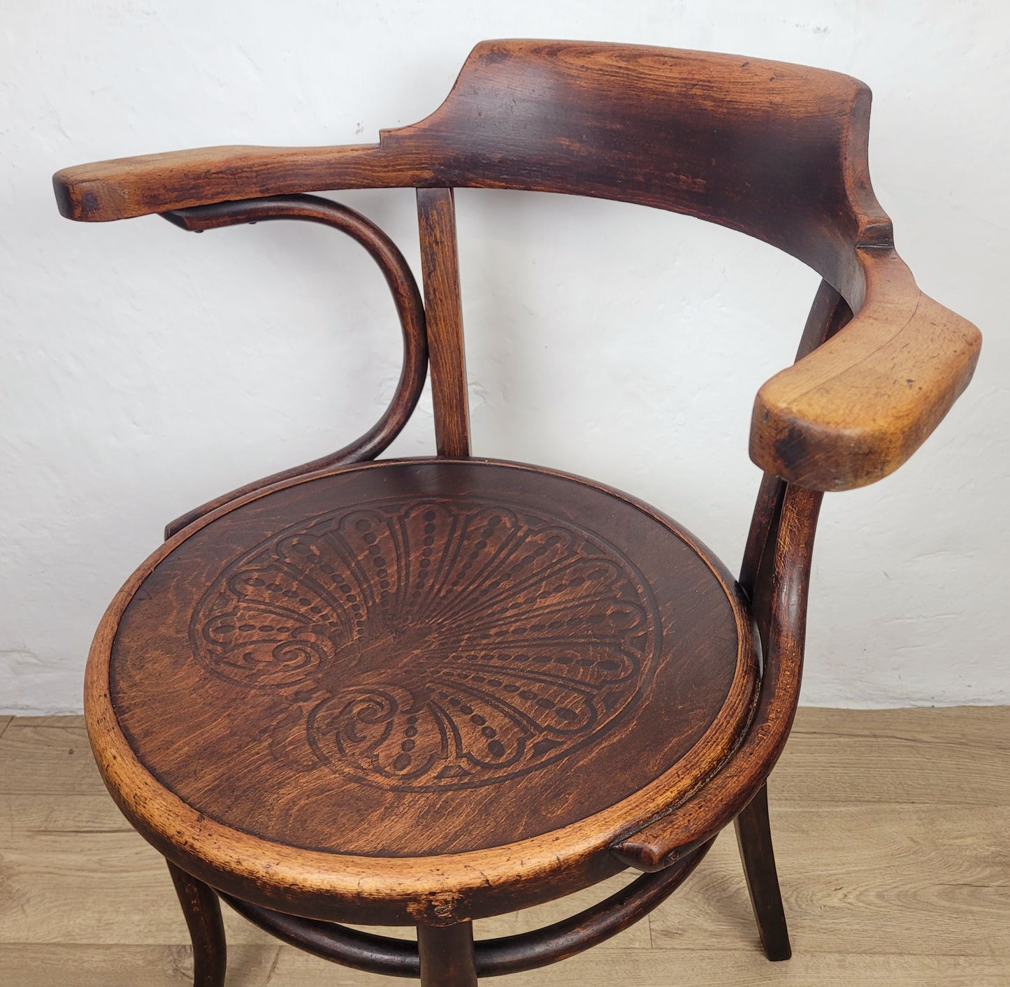Bistro Cafe Bentwood Armchair Mundus J&J Kohn Antique 1910 Postage Available