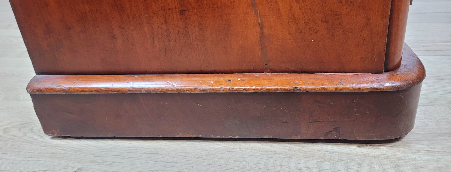 Victorian Writing Desk Knee Hole English 1890 Leather Antique Delivery Available