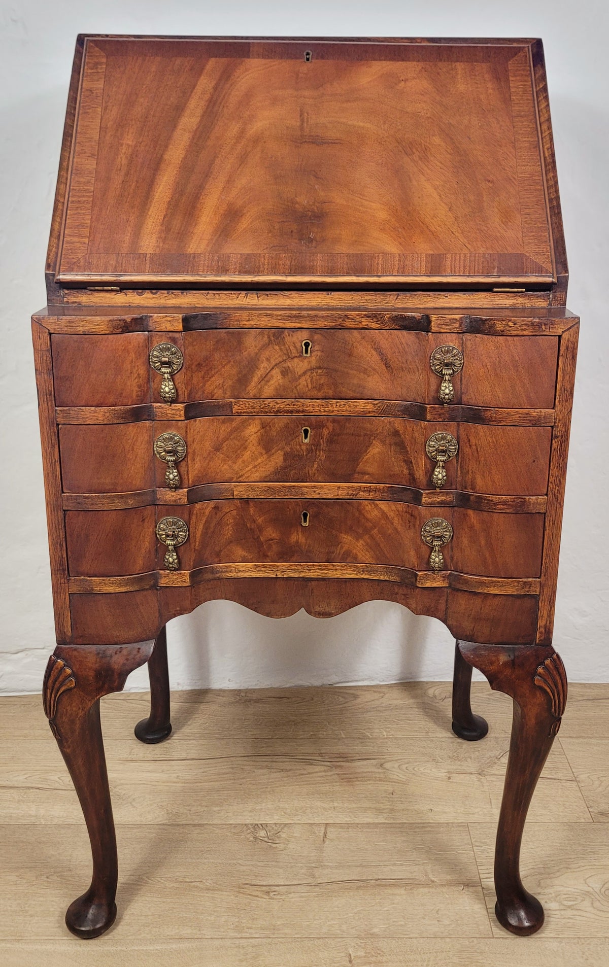 Walnut Writing Desk Bureau Ladies Lock & Key Queen Anne 1920s Delivery Available