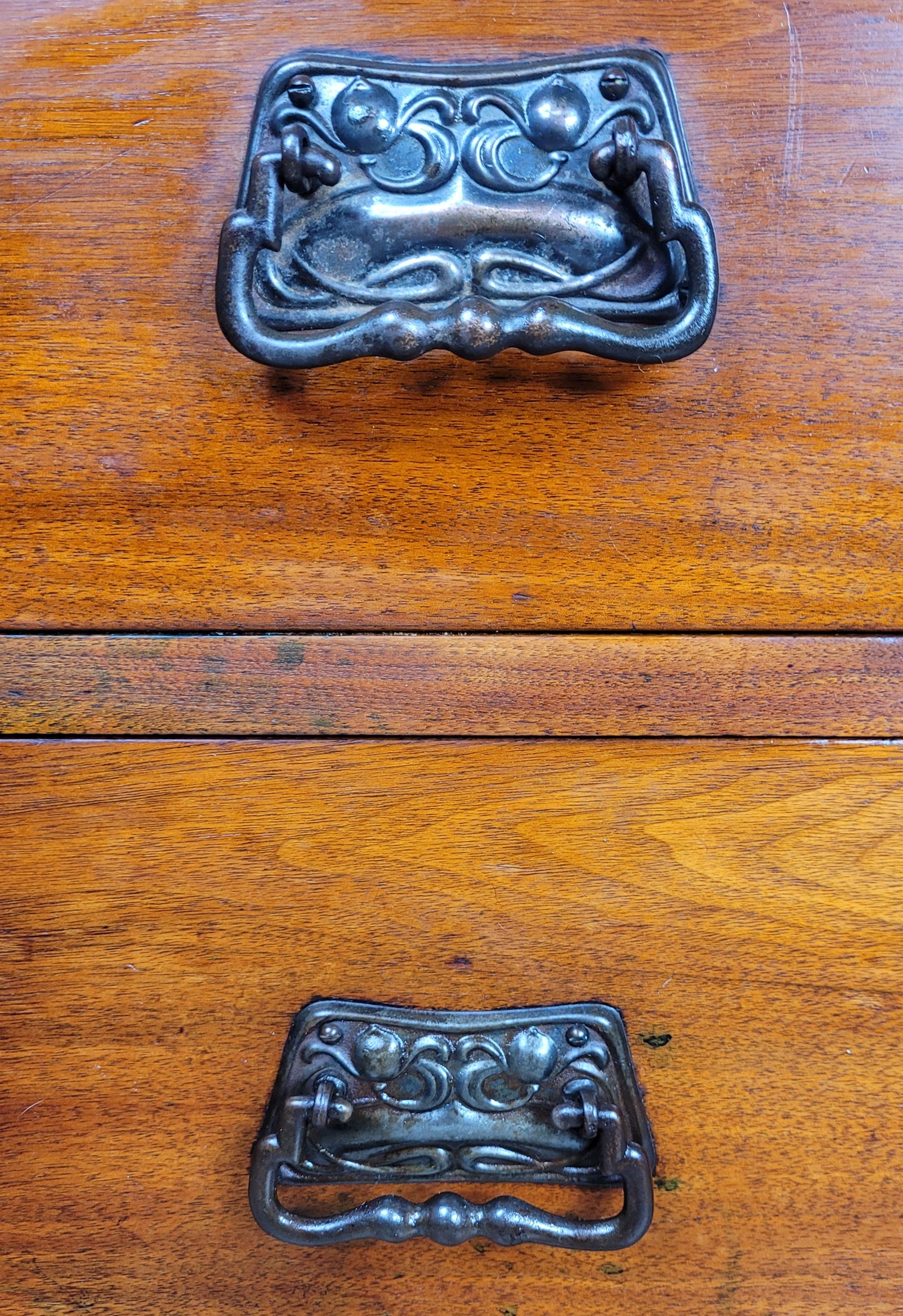 Chest of Drawers Pine Arts & Crafts 2 Over 3 1910 Drop Handle Delivery Available