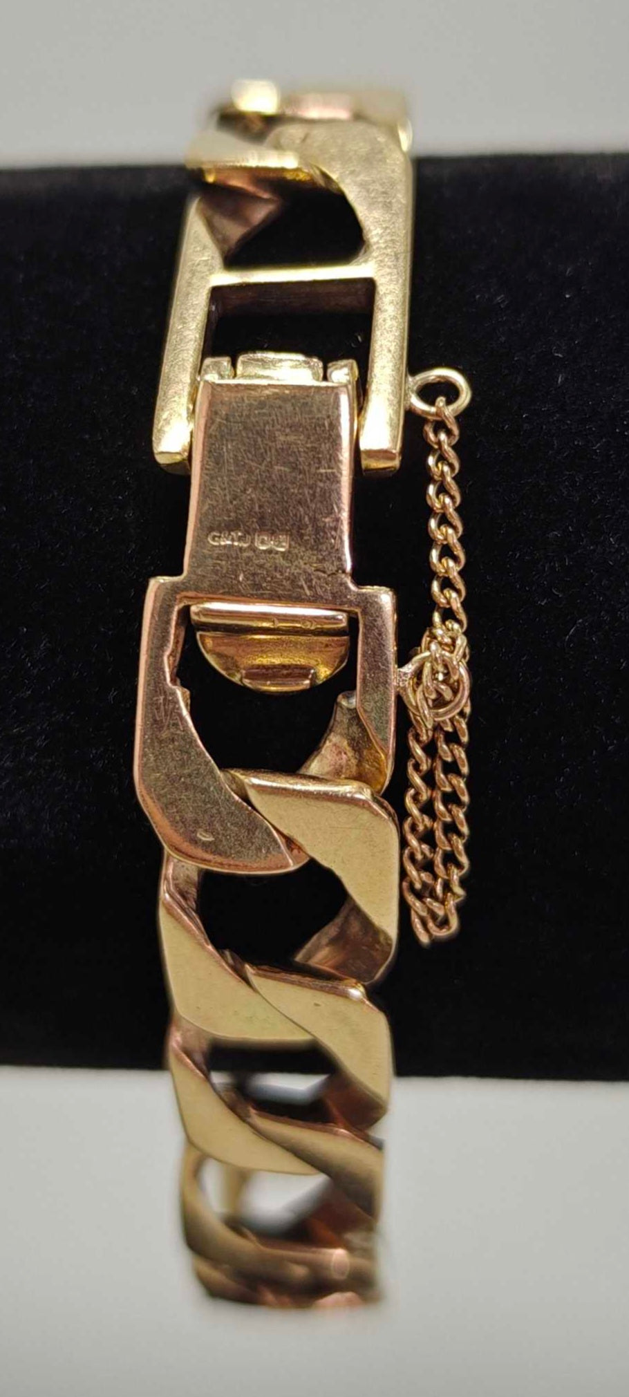 Heavy Solid 9ct Gold Curb Bracelet 8 Inches Hallmarked 375 - Postage Available