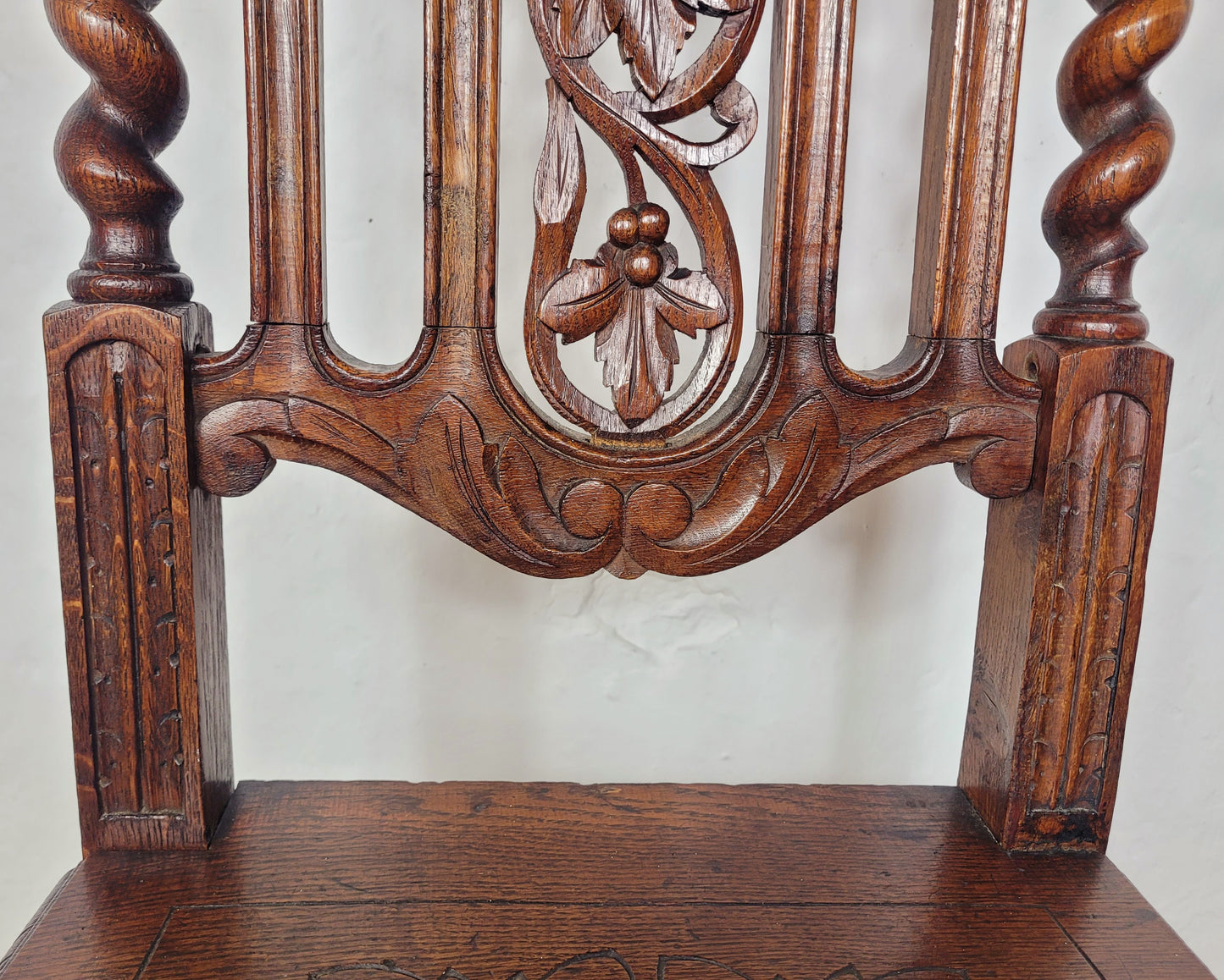 Jacobean Style Hall Chair Gothic Leaf Crest Barley Twist 1890 Postage Available